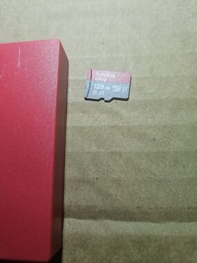 Nintendo Switch Mig Dumper Red and Gray microSD Card 128GB